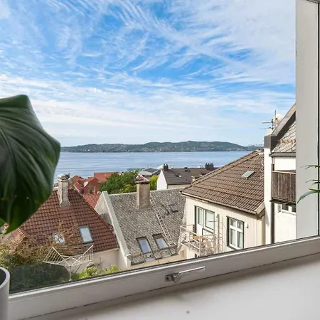 Couples Dream - Balcony Apartman *