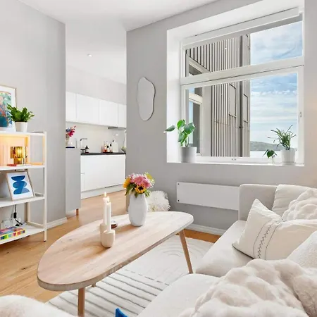 Couples Dream - Balcony Apartman *